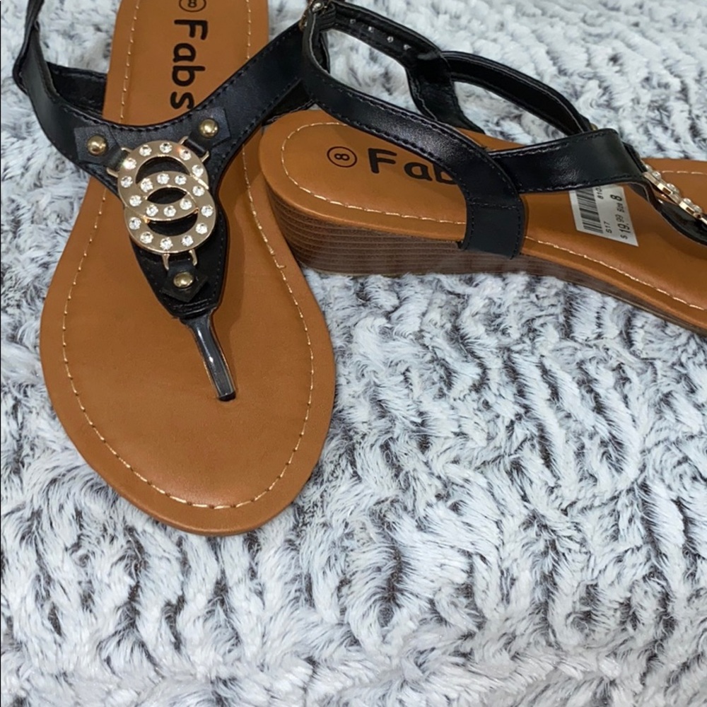 Sandals❌🔥♥️ - Picture 2 of 2